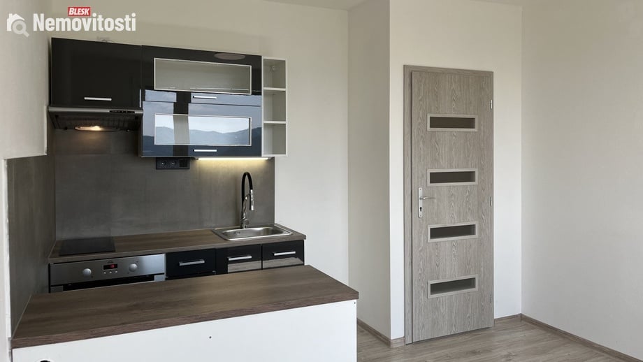 Pronájem bytu 1+1 33 m², Ústí nad Labem-Severní Terasa