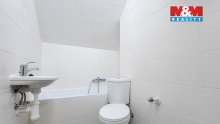 Pronájem bytu 1+1 34 m², Brniště