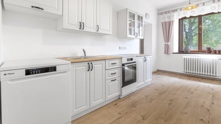 Prodej rodinného domu 200 m², Paskov