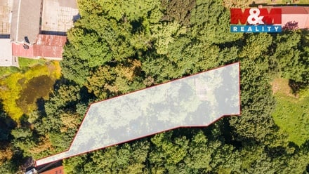 Prodej stavebního pozemku 2 272 m², Slaný