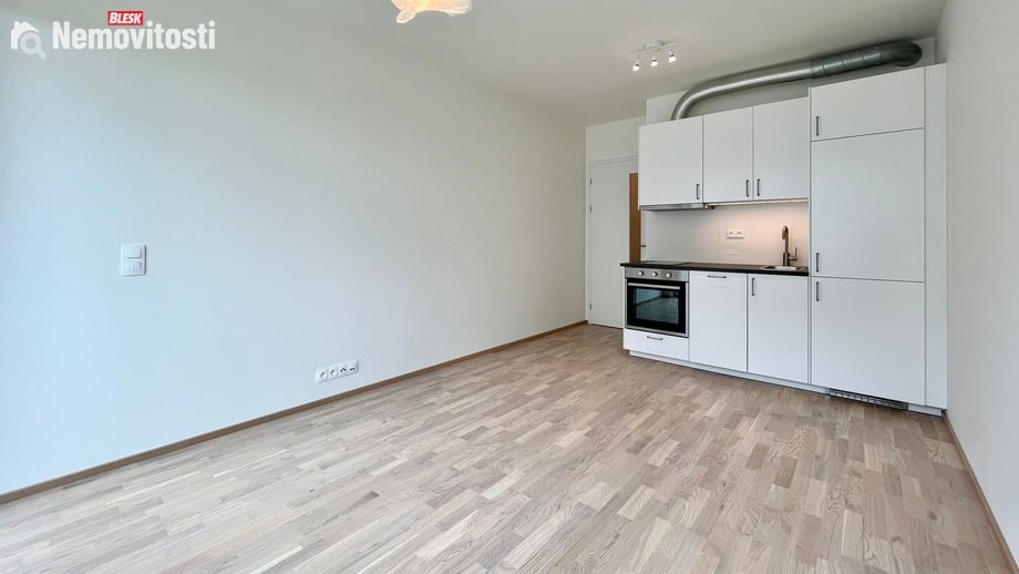 Pronájem bytu 1+kk 24 m², Praha - Libeň
