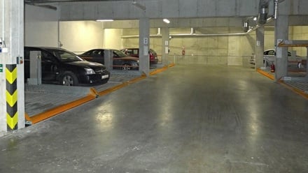 Prodej garážového stání 11 m², Královo Pole