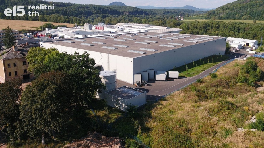 Pronájem skladu 7 066 m², Zákupy