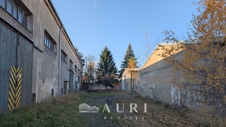 Pronájem skladu 3 000 m², Nové Strašecí