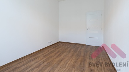 Pronájem bytu 1+1 37 m², Praha 7