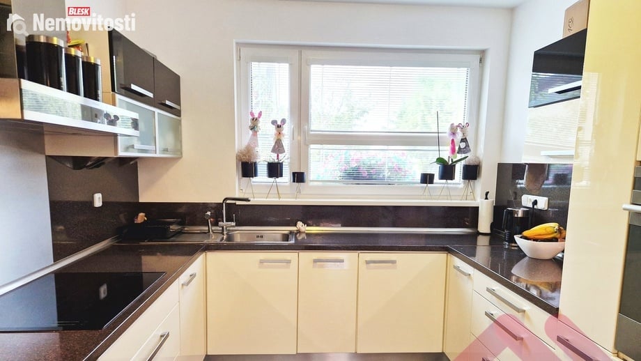 Prodej rodinného domu 184 m², Praha 9