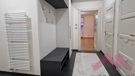 Pronájem bytu 3+kk 82 m², Praha 3