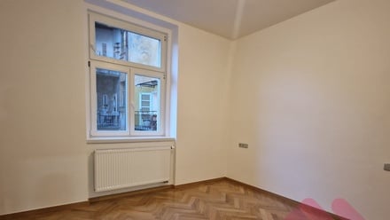 Pronájem bytu 3+kk 82 m², Praha 3