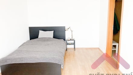 Pronájem bytu 1+kk 31 m², Praha 9