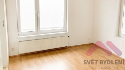 Pronájem bytu 1+kk 31 m², Praha 9