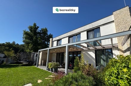 Prodej rodinného domu 228 m², Ohrobec