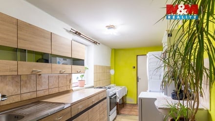 Prodej rodinného domu 194 m², Otinoves