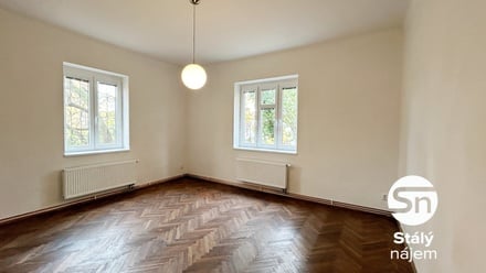 Pronájem bytu 2+1 60 m², Poděbrady II