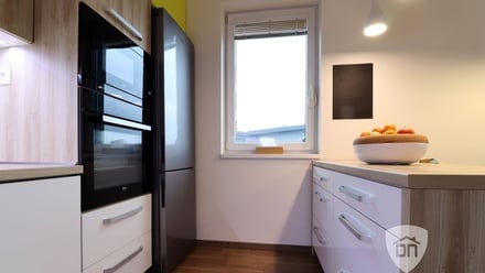 Pronájem bytu 3+kk 74 m², Praha - Hostivař