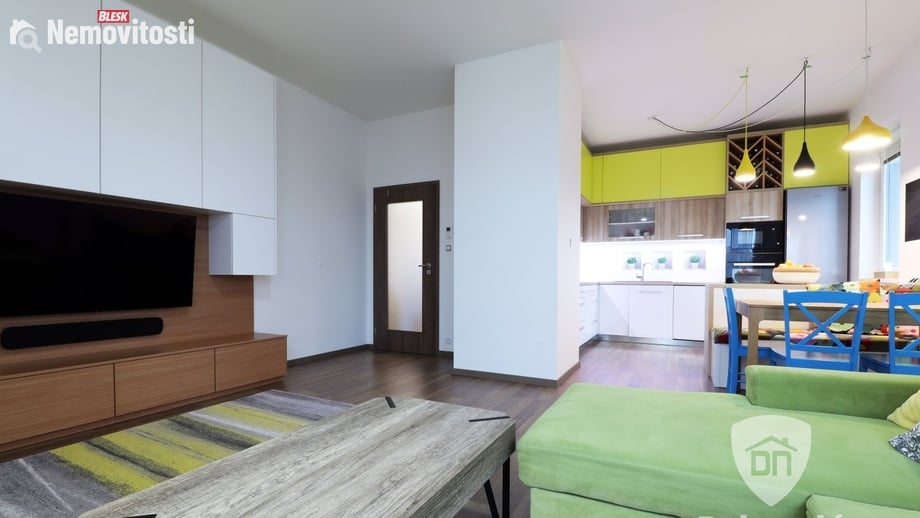 Pronájem bytu 3+kk 74 m², Praha - Hostivař