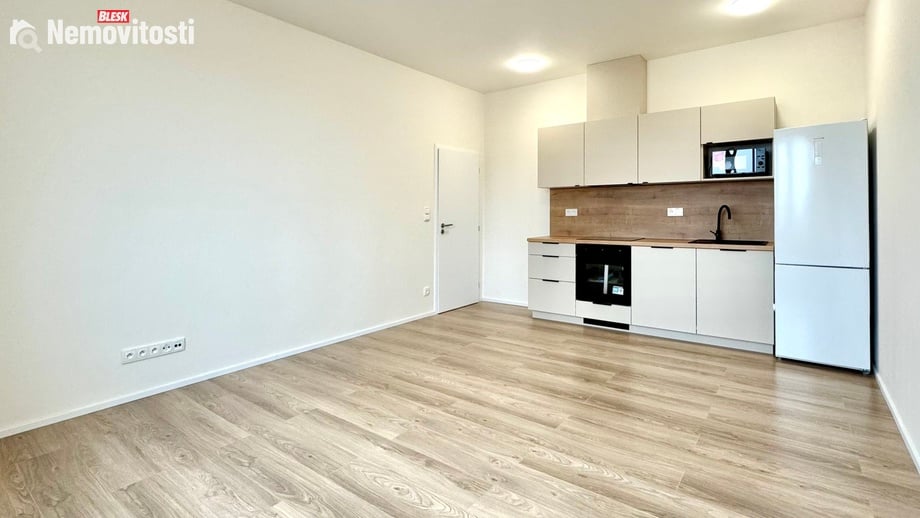 Pronájem bytu 2+kk 47 m², Praha - Libeň