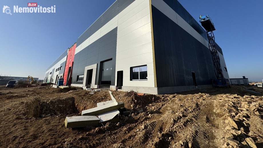 Pronájem skladu 2 889 m², Tuchoměřice