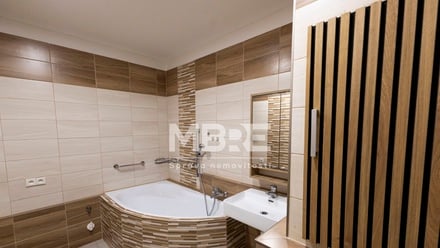 Pronájem bytu 2+1 65 m², Orlová - Lutyně