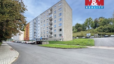 Pronájem bytu 1+1 35 m², Ostrov