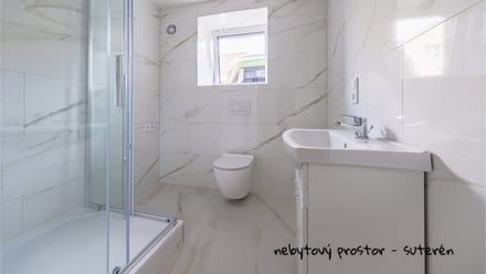 Prodej rodinného domu 311 m², Praha 6