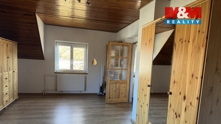 Pronájem bytu 2+1 77 m², Klokočná