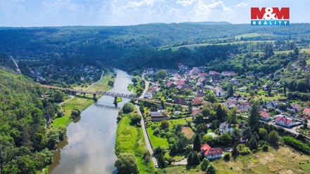 Prodej stavebního pozemku 2 251 m², Nižbor