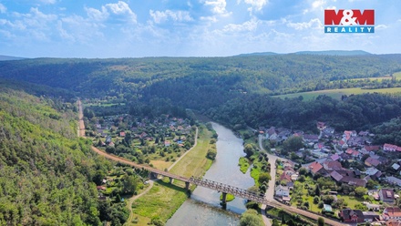 Prodej stavebního pozemku 2 251 m², Nižbor