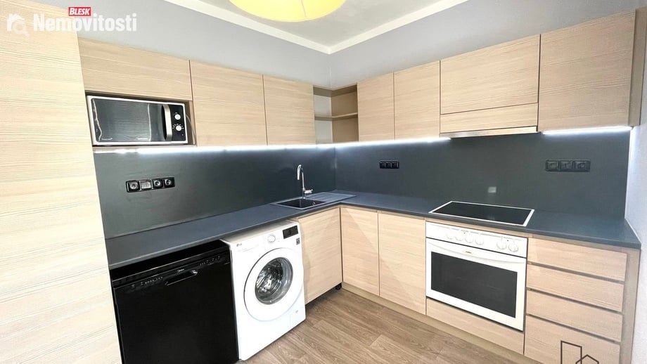 Pronájem bytu 2+kk 53 m², Olomouc - Nová Ulice