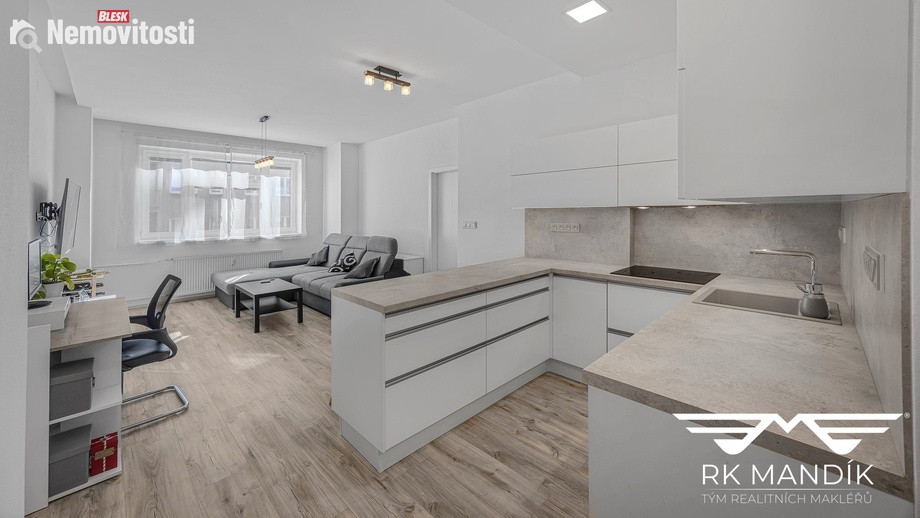 Pronájem bytu 2+kk 55 m², Praha - Libeň