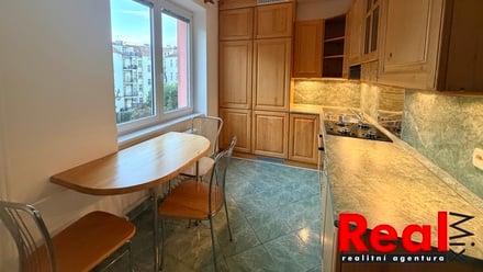 Pronájem bytu 1+1 30 m², Brno-město