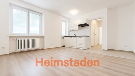 Pronájem bytu 1+kk 28 m², Havířov-Prostř.Suchá - Havířov - Prostřední Suchá