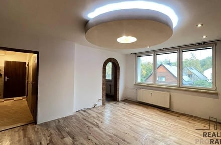 Prodej bytu 3+1 70 m², Třinec
