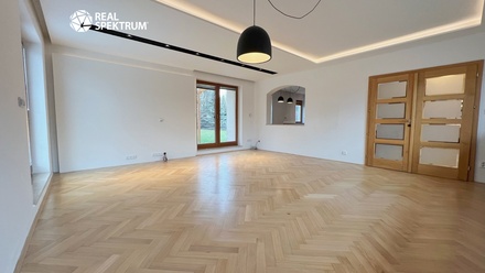 Pronájem rodinného domu 200 m², Brno - Ivanovice