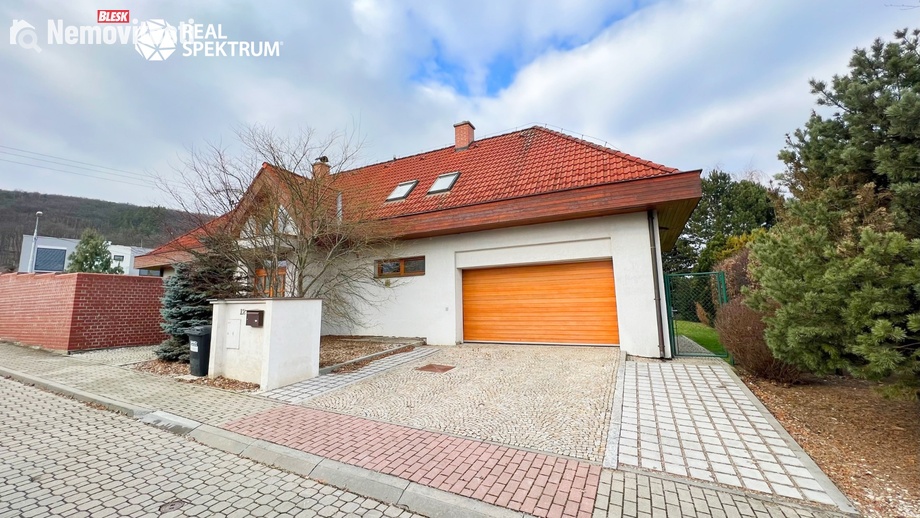 Pronájem rodinného domu 200 m², Brno - Ivanovice
