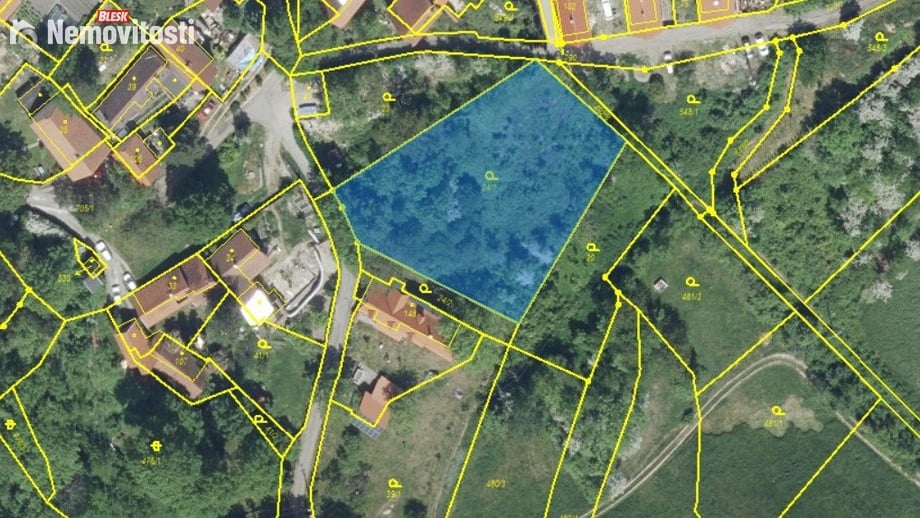 Prodej stavebního pozemku 2 041 m², Ročov