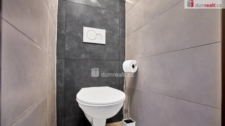 Prodej nemovitosti pro ubytování 280 m², Nejdek