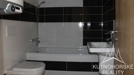Pronájem bytu 1+kk 38 m², Kutná Hora - Karlov