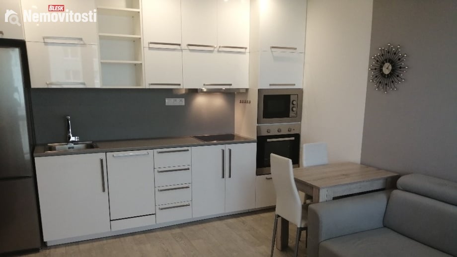 Pronájem bytu 2+kk 30 m², Olomouc - Nová Ulice