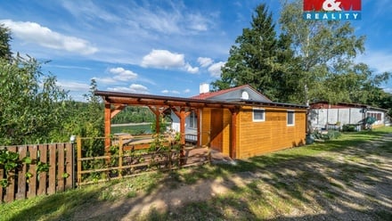 Prodej chaty 35 m², Pňovany