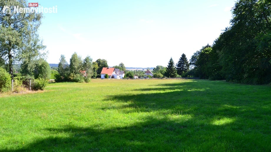 Prodej stavebního pozemku 2 172 m², Rybniště