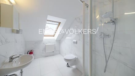 Pronájem kanceláře 99 m², Praha - Smíchov