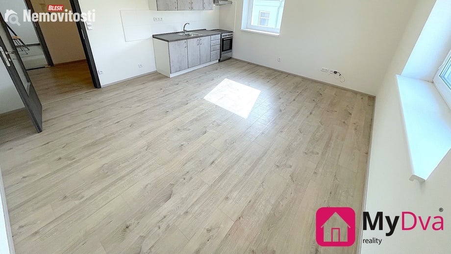 Pronájem bytu 1+kk 33 m², Znojmo