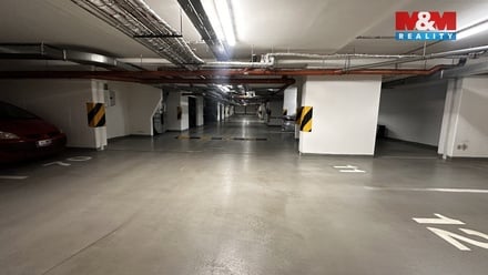 Prodej garážového stání 18 m², Praha 10