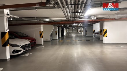 Prodej garážového stání 18 m², Praha 10