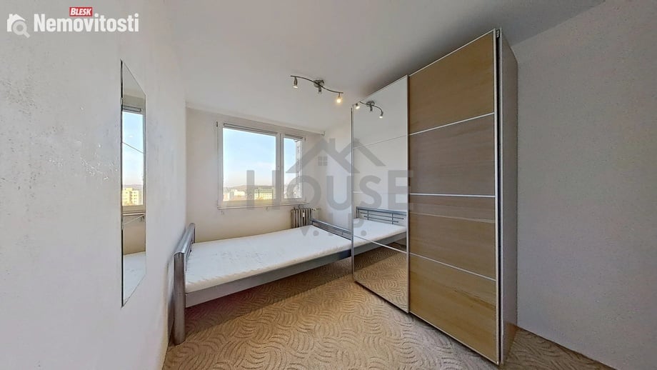 Prodej bytu 2+1 42 m², Praha - Řepy