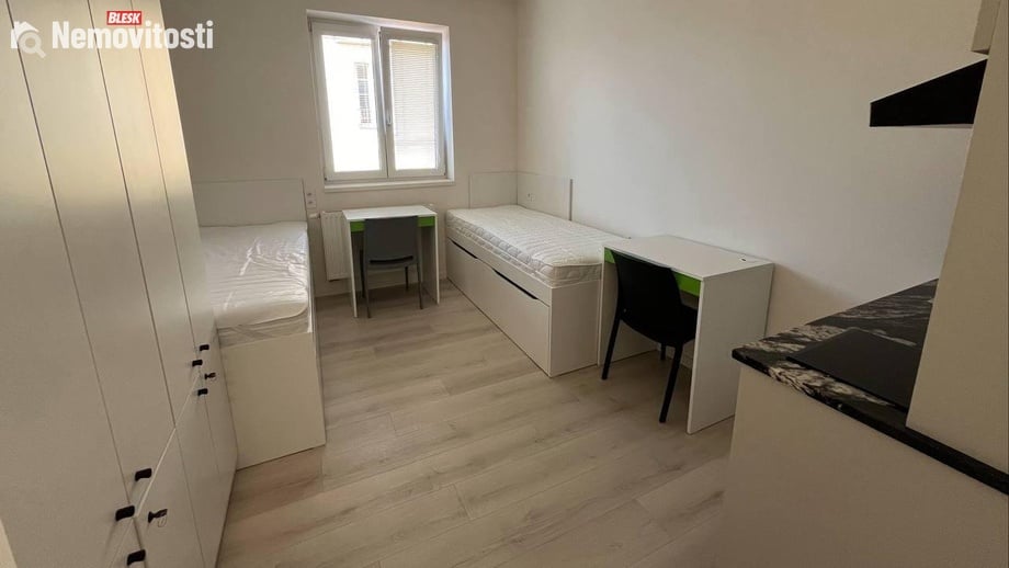 Pronájem bytu 1+kk 22 m², Praha 8, Libeň
