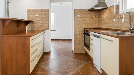 Pronájem bytu 1+1 50 m², Pchery