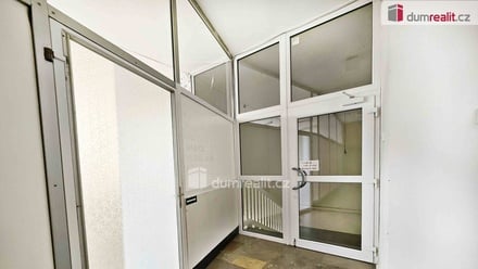 Pronájem kanceláře 34 m², Lovosice