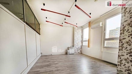 Pronájem kanceláře 34 m², Lovosice