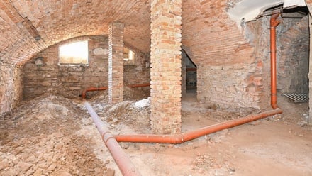 Prodej obchodního prostoru 241 m², Zastávka